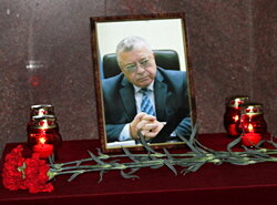В Общественной палате Республики Крым почтили память её первого Председателя Григория Иоффе.