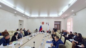 Безопасность крымских школ и других социальных объектов обсудили в Общественной палате Крыма 