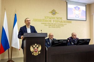 Николай Горбунов поздравил транспортных полицейских Крыма