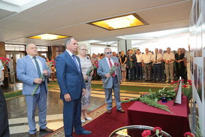 В крымском парламенте почтили память Александра Захарченко