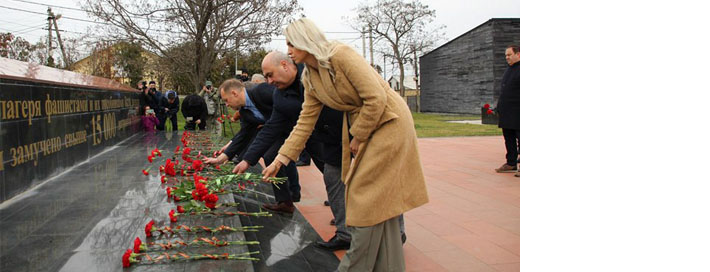 Крымчане почтили память жертв трагедии в Хатыни